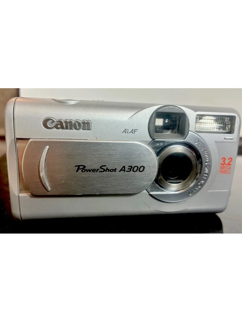 Cannon Power Shot 300 3.2 Pixels Needs Memory Flash Card Silver